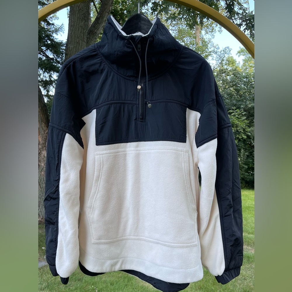 Bluivy Soft Cream Fleece Top